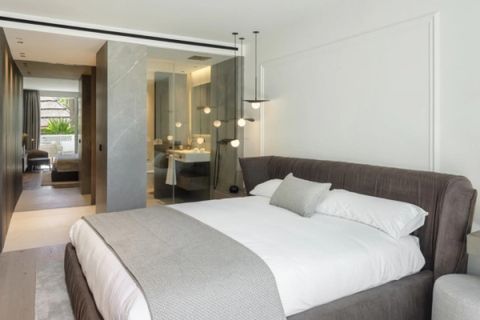 Apartment in Marbella Golden Mile, Malaga - photo 1