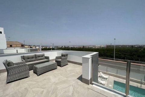 Villa i Torrevieja, Alicante, Torrevieja - € 670.000 | Ref: AM-01890/8919 - foto 3