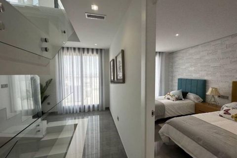 Villa i Torrevieja, Alicante, Torrevieja - € 670.000 | Ref: AM-01890/8919 - foto 7