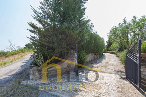 Villa a Atri, Teramo, Atri - € 150.000 | Ref: 748 - foto 3