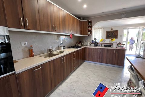 Villa a Anzio, Rome, Anzio - € 360.000 | Ref: V391 - foto 2