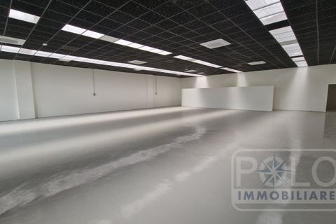 L'establiment comercial a Sona, Verona, Sona - € 3.500/mes | Ref: ABE-3516 - foto 5