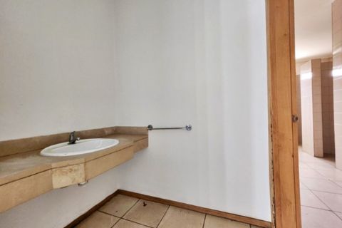 L'establiment comercial a Amarante, Porto, Amarante - € 4.000/mes | Ref: RO2575 - foto 11