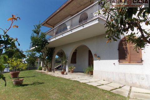 Villa i Spinetoli, Ascoli Piceno, Spinetoli - € 345.000 | Ref: VS2706 - foto 1