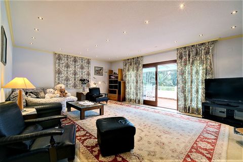 Villa i Marbella, Malaga, Marbella - € 2.400.000 | Ref: SPP3979624-FO - foto 12