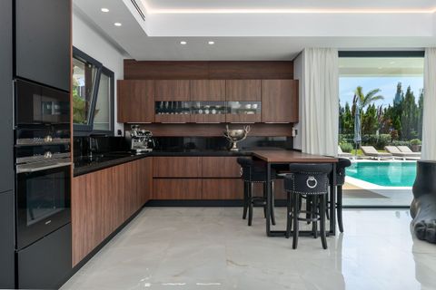 Villa i Manilva, Malaga, Manilva - € 3.450.000 | Ref: SPP4814434-FOAF - foto 25