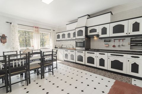 Erhvervsejendom i Odivelas, Lisbon, Odivelas - € 990.000 | Ref: PE-123751480-1 - foto 1