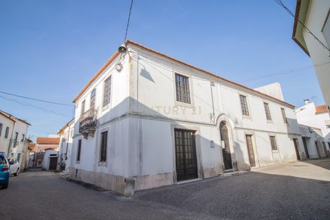 Villa i Abrunheira, Lisbon, Abrunheira - € 175.000 | Ref: C0372-01267 - foto 1
