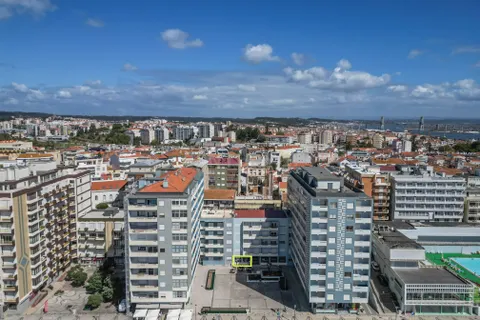 Erhvervsejendom i Buarcos, Coimbra, Buarcos - € 99.000 | Ref: C0372-01442 - foto 1