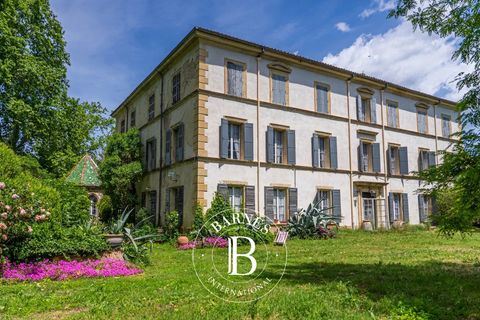 Villa a Lourmarin, Vaucluse, Lourmarin - € 3.570.000 | Ref: 84579224 - foto 2
