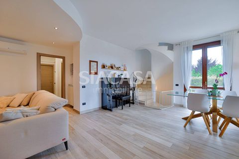 Villa i Bernareggio, Monza and Brianza, Bernareggio - € 488.000 | Ref: VILLA.BERNAREGGIO-IZ488V - foto 10