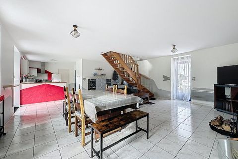 Villa a Sainte-Marie, Ille-et-Vilaine, Sainte-Marie - € 329.000 | Ref: 3011439980 - foto 3