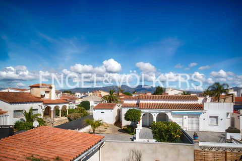 Lejlighed i Empuriabrava, Gerona, Empuriabrava - € 165.000 | Ref: W-02ZD9O - foto 12