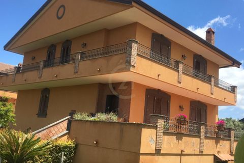 Villa i Mascalucia, Catania, Mascalucia - € 460.000 | Ref: 3673 - foto 1