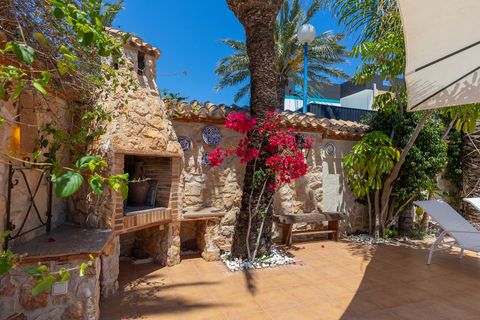 Villa a Punta Prima, Alicante, Punta Prima - € 699.950 | Ref: R-40795 - foto 10