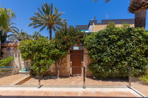 Villa a Punta Prima, Alicante, Punta Prima - € 699.950 | Ref: R-40795 - foto 26