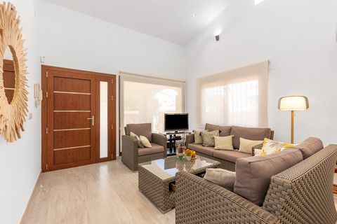 Villa a Punta Prima, Alicante, Punta Prima - € 699.950 | Ref: R-40795 - foto 28