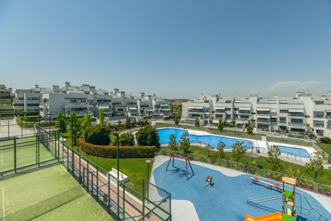 Lejlighed i Boadilla Del Monte, Madrid, Boadilla Del Monte - € 945.000 | Ref: EXP10009/8930 - foto 3