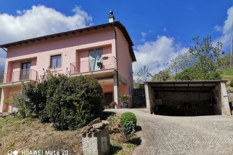 Villa a Farindola, Pescara, Farindola - € 220.000 | Ref: AR519 - foto 2