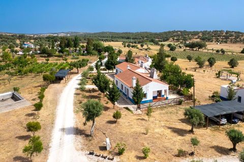 Villa a Alandroal, Evora, Alandroal - € 275.000 | Ref: CB01-0322 - foto 1