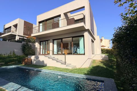 Villa i Cascais, Lisbon, Cascais - € 1.670.000 | Ref: CB01-0560 - foto 1