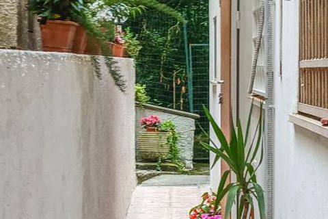 Lejlighed i Rome, Rome, Rome - € 59.000 | Ref: TOMBA DI NERONE VIA BRACCIANO - foto 6
