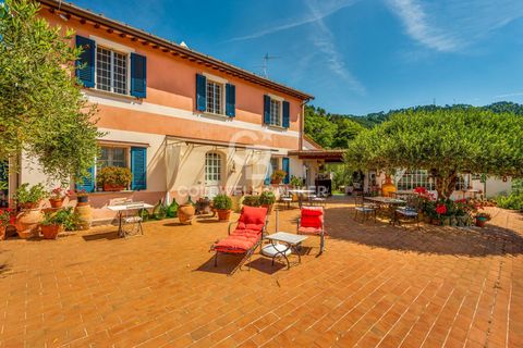 Landejendom i Massarosa, Lucca, Massarosa - € 2.200.000 | Ref: CBI129-2006-130485 - foto 1