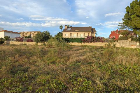Helårsgrund i Denia, Alicante, Denia - € 255.000 | Ref: SLV15-6128L - foto 3