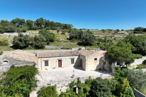 Villa i Modica, Ragusa, Modica - € 360.000 | Ref: L 694 - foto 2