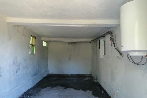 Byhus i Horta, Faial, Horta - € 105.000 | Ref: 1121 - foto 18