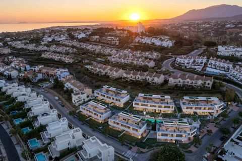 Rækkehus i Estepona, Malaga, Estepona - € 1.350.000 | Ref: R4689418 - foto 11