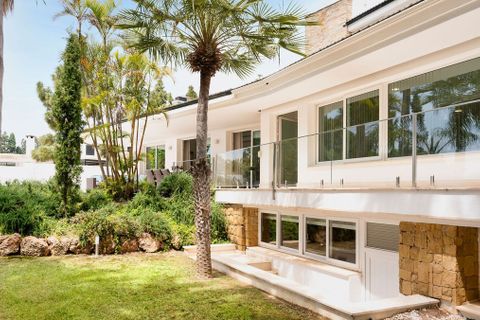 Villa i Marbella, Malaga, Marbella - € 2.250.000 | Ref: R4746412 - foto 1