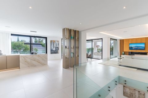 Villa a Marbesa, Malaga, Marbesa - € 3.669.000 | Ref: R4954030 - foto 50