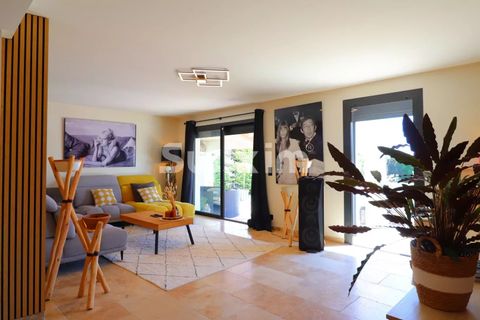 Villa a Lourmarin, Vaucluse, Lourmarin - € 1.310.000 | Ref: 69717AD - foto 8