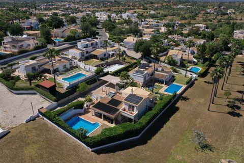 Villa i Albufeira, Faro, Albufeira - € 790.000 | Ref: IDH33600 - foto 34