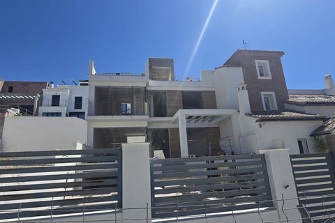 Rækkehus i Nerja, Malaga, Nerja - € 695.000 | Ref: R5061100 - foto 14