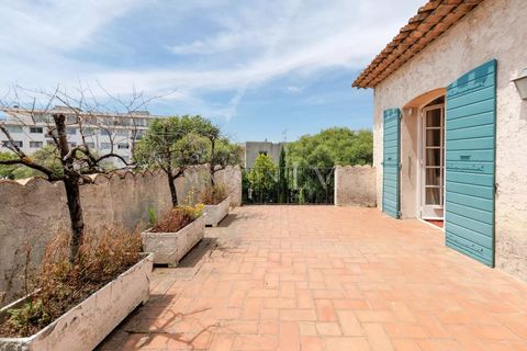 Villa i Antibes, Alpes-Maritimes, Antibes - € 1.800.000 | Ref: 85901717 - foto 11