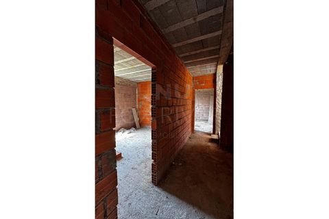 Byhus i Gandra e Taiao, Viana do Castelo, Gandra e Taiao - € 130.000 | Ref: F1-03-93 - foto 9