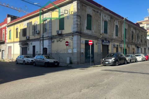 Villa i Naples, Naples, Naples - € 1.300.000 | Ref: VIA F LOFFREDO - foto 2