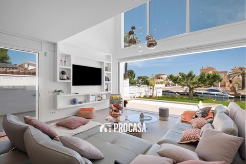 Villa a Empuriabrava, Gerona, Empuriabrava - € 1.395.000 | Ref: 3789 - foto 1