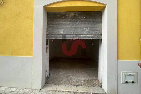 L'establiment comercial a Benevento, Benevento, Benevento - € 450/mes | Ref: AA39592 - foto 4