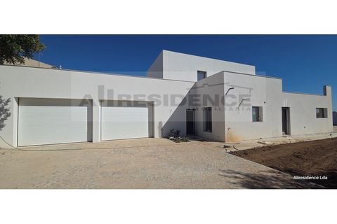 Villa i Almancil, Faro, Almancil - € 1.690.000 | Ref: V5-01 - foto 8