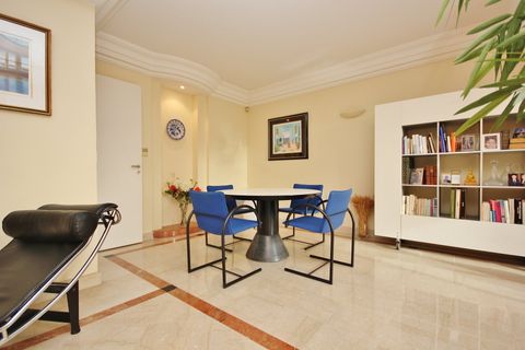 Villa i Mougins, Alpes-Maritimes, Mougins - € 1.100.000 | Ref: HH-13347786 - foto 13