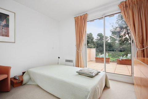 Villa i Mougins, Alpes-Maritimes, Mougins - € 1.100.000 | Ref: HH-13347786 - foto 22