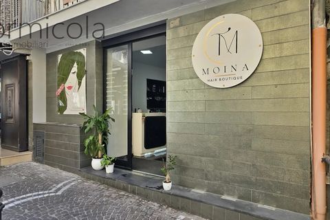 Erhvervsejendom i Naples, Naples, Naples - € 75.000 | Ref: 15979 - foto 1