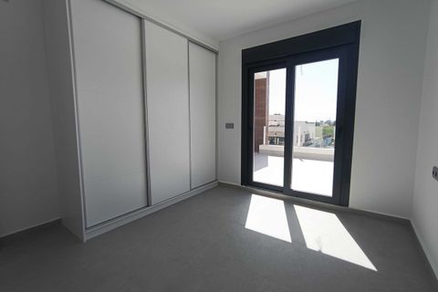 Villa a Daya Nueva, Alicante, Daya Nueva - € 290.000 | Ref: R5048296 - foto 5