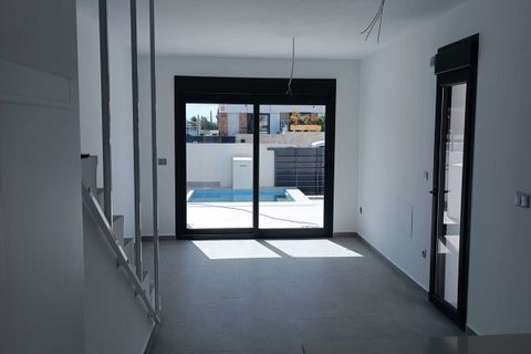 Villa a Daya Nueva, Alicante, Daya Nueva - € 290.000 | Ref: R5048296 - foto 9