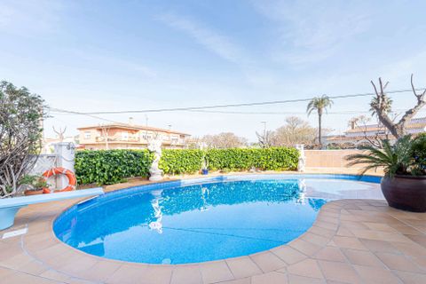Villa a Empuriabrava, Gerona, Empuriabrava - € 780.000 | Ref: 111776 - foto 14