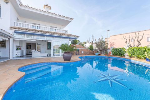 Villa a Empuriabrava, Gerona, Empuriabrava - € 780.000 | Ref: 111776 - foto 17