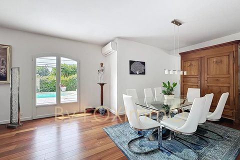 Villa i Montauroux, Var, Montauroux - € 945.000 | Ref: YBEFENEHU3711 - foto 9